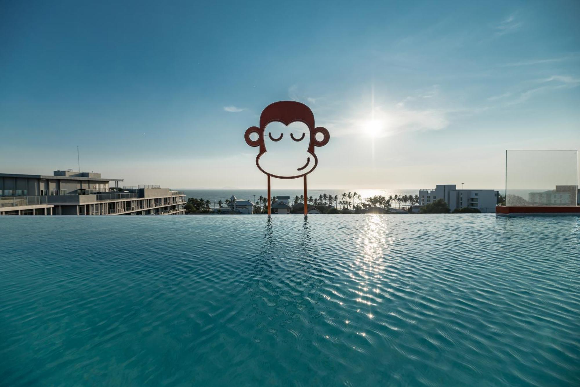 Blu Monkey Hub And Hotel Bangsaen Exterior foto